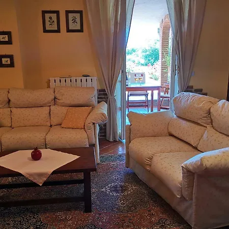 Apartment Montesegnale *